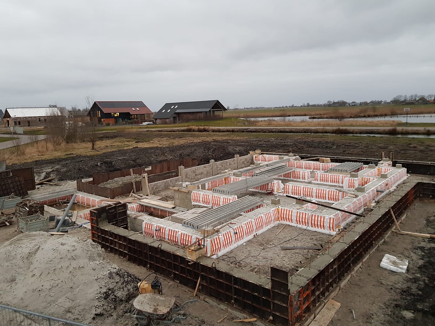 Nieuwbouw schuurwoning te Heeg